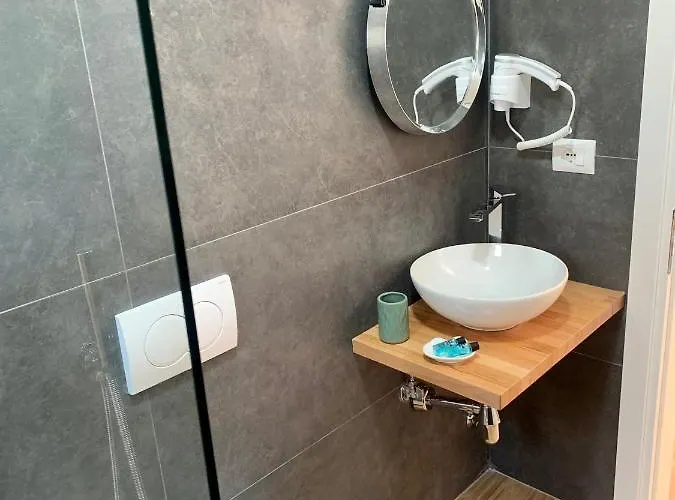 Aparthotel Saral Mar Sarandë