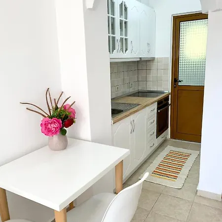 Hotel apartamentowy Saral Mar *