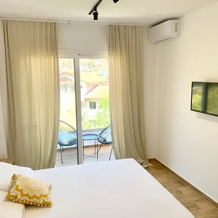 Saral Mar Aparthotel 4*